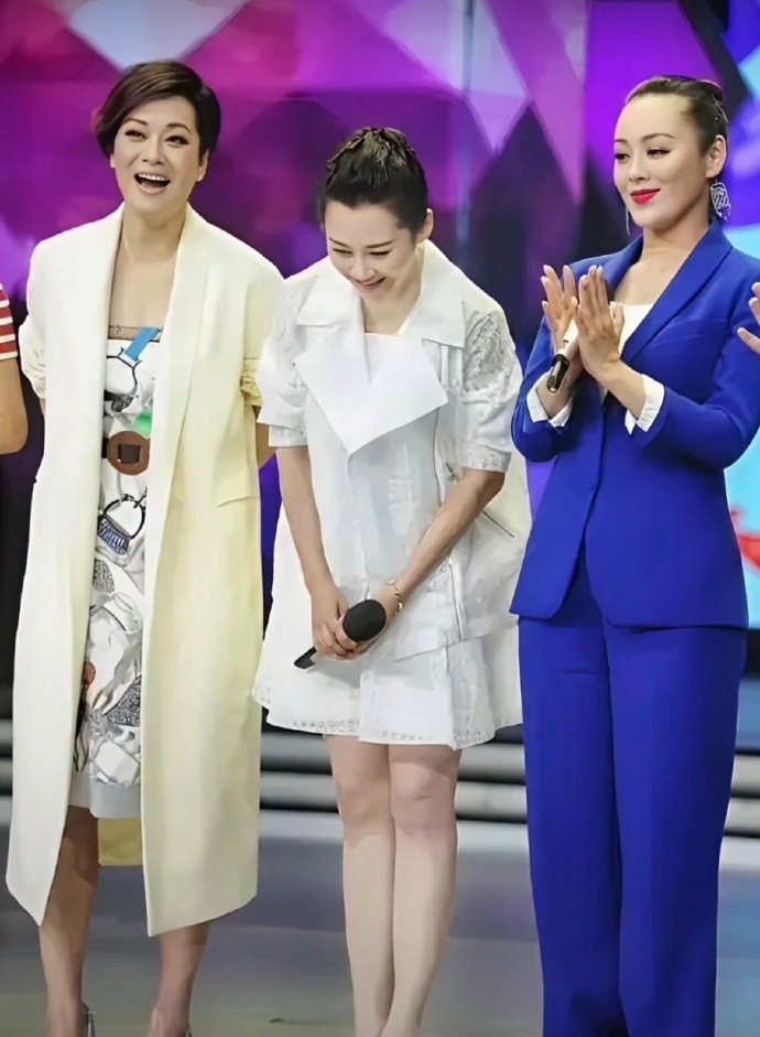 娱乐重温《花儿与少年》第二季，不少网友挖出很有意思的细节：许晴跟宁静骨子里其实有相像的地方，两个人都