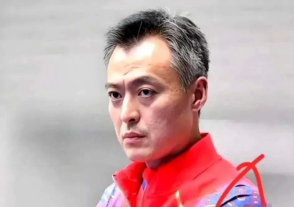 国乒换帅，真是好戏连台！本来以为秦志戬熬出头了，结果王励勤成了黑马。一个