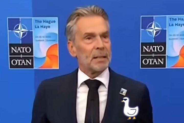 荷兰海牙近期再度收紧DUV光刻机出口管控，部分先进浸润式机型被纳入许可范围，审批