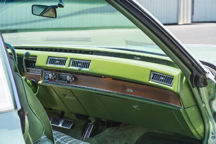 凯迪拉克1975CadillacCoupedeVille多么有气质的