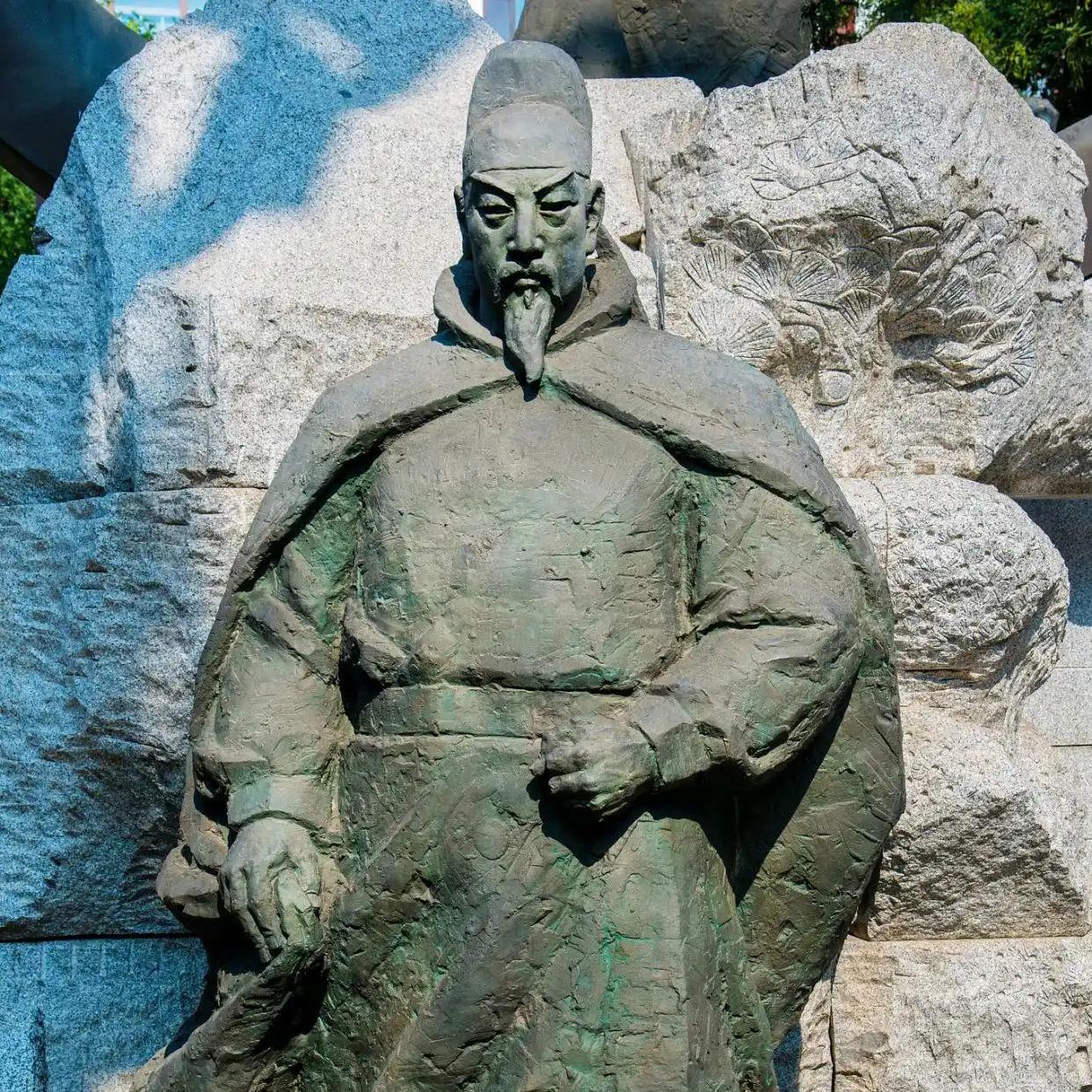 李自成为什么没有成为刘邦、朱元璋？看看他在北京的42日皇帝生涯谁能想到？那个喊