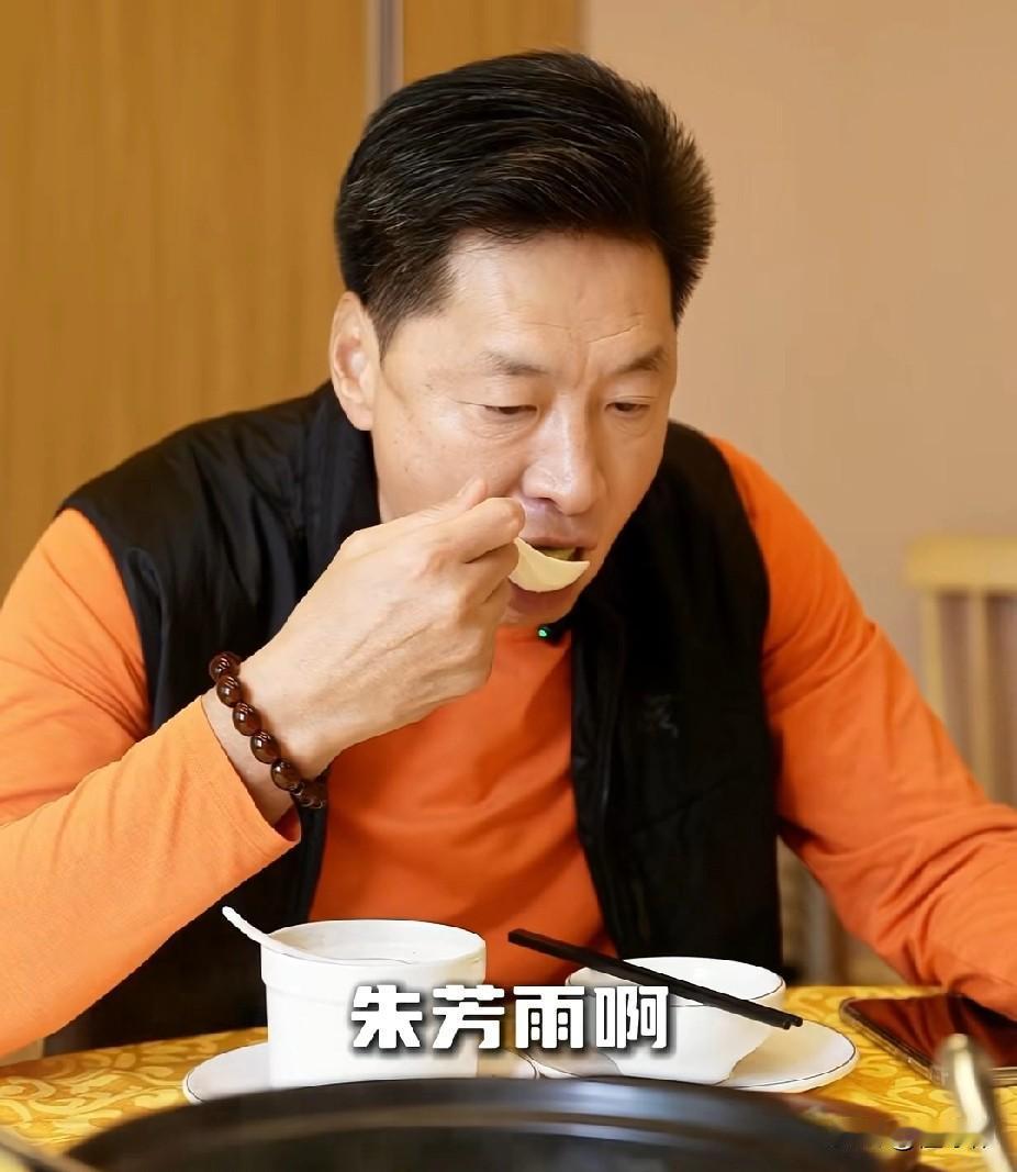 好教练！李春江谈训练：“我以前还在宏远执教的时候。”“休赛期就会出国学习