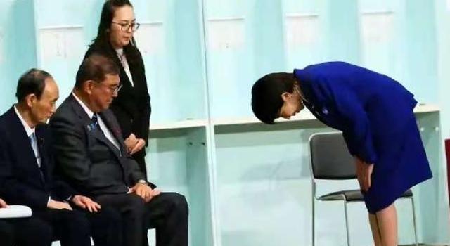 日本曾叫嚣称：当初签署日本投降书的是“中华民国”，而不是现如今的中国！按日本这说