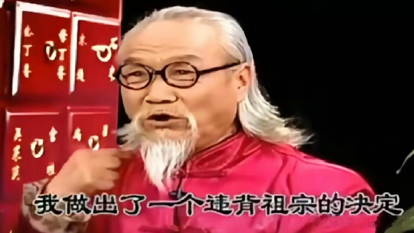 刷到一个十分难绷的视频，有位意大利那不勒斯传统厨子在中国开了家披萨店，他现在已经