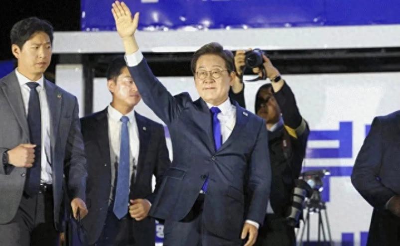 李在明雷霆出击！彻查梨泰院、世越号两桩惊天悬案，朴槿惠尹锡悦政治生涯恐崩塌！