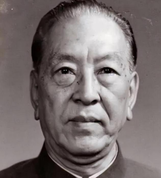 1969年5月，驻阿尔巴尼亚大使耿飚竟然发现中国援阿的大量化肥被随意堆放在田间地