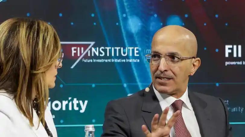 全球经济要警惕了！3月26日沙特财政大臣穆罕默德·贾丹，在美国迈阿密举办的一场国