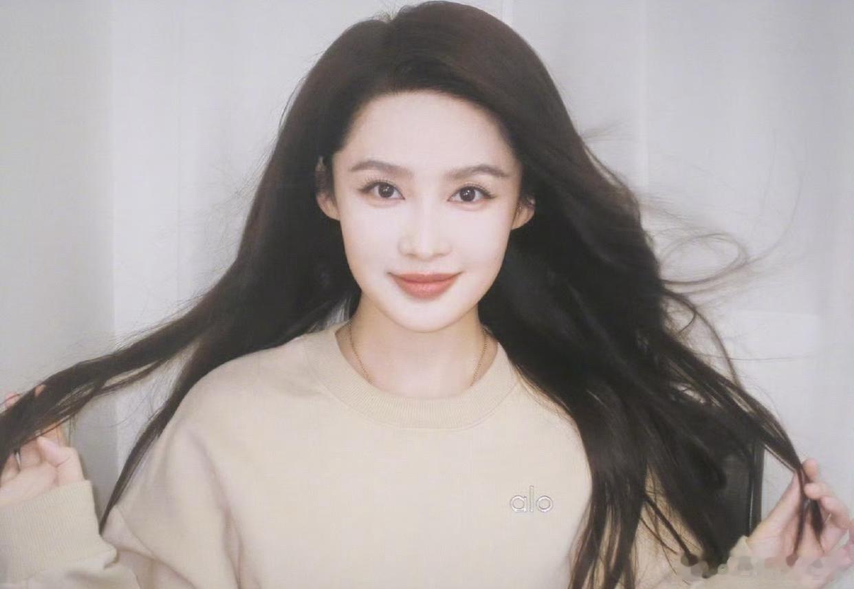 1.李沁收到过浪姐的邀约，她是学戏曲出身的，有功底，稍微去练练这唱跳能出彩儿，但