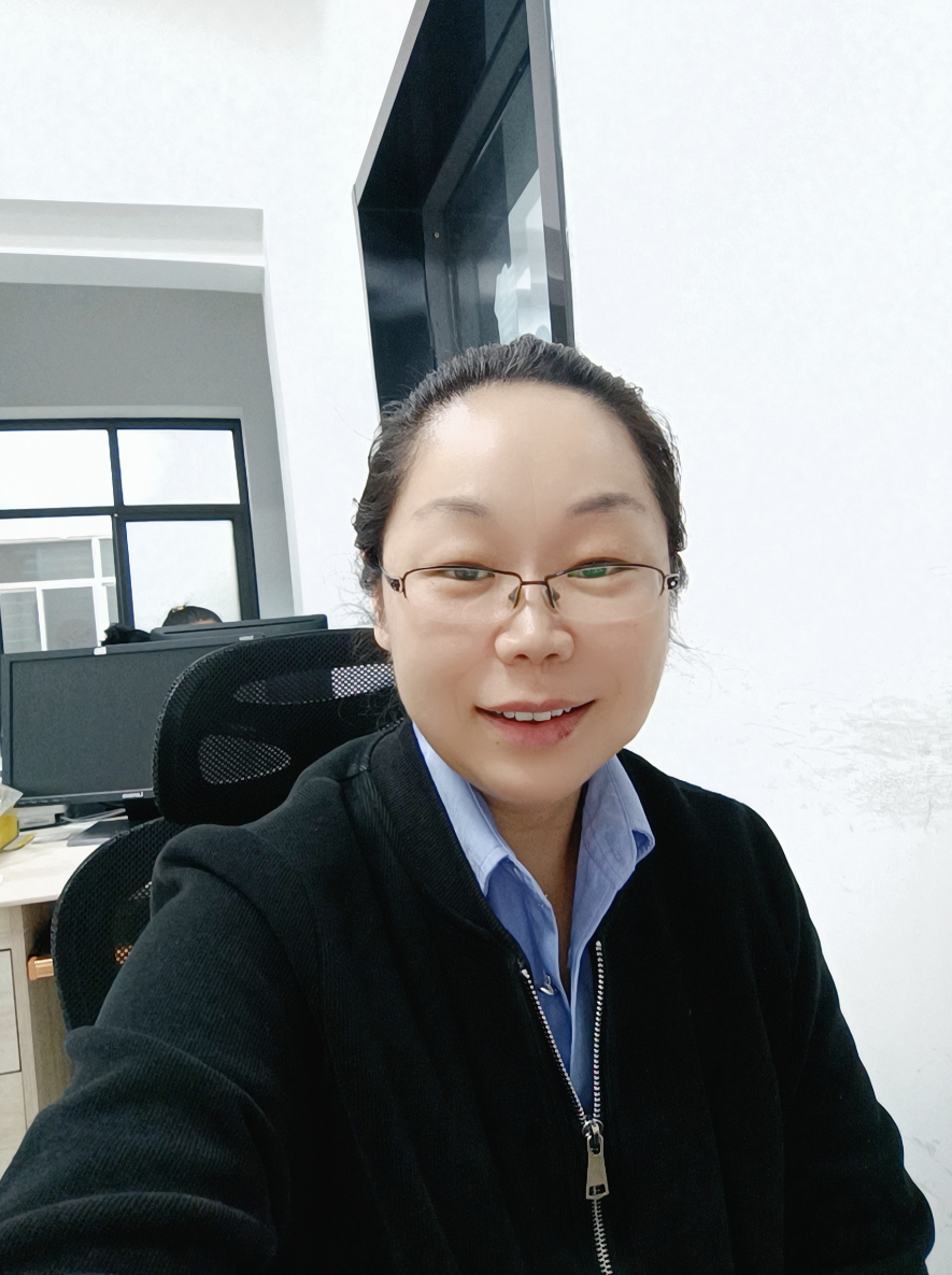 有件事一直想不通，42岁的女同事，在单位待了20年，从来没得到过提拔和重用！每天