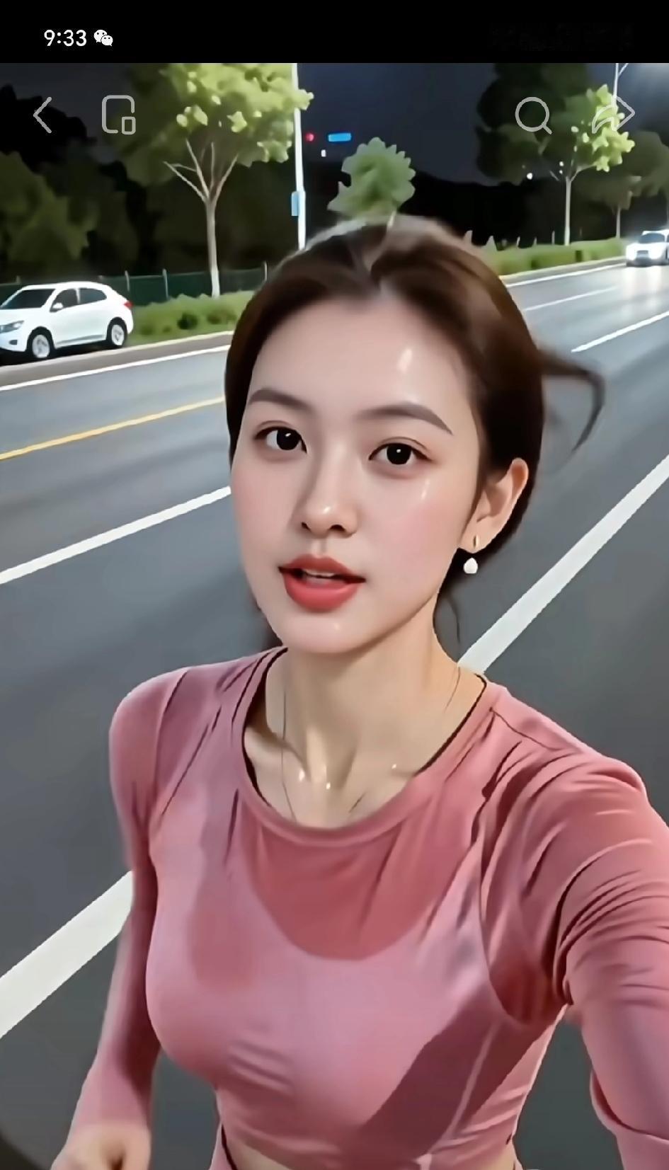 在下雪寒冷还结冰的早晨能起来跑步的都是狠人，要克服三重障碍才能义无反顾的站在跑道