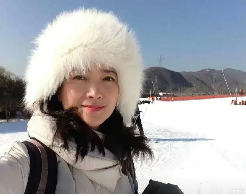 她是《射雕英雄传》的包惜弱，她是《三国演义》的小乔，她是《水浒传》的李师师，她更