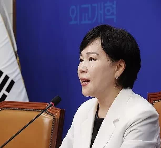 韩国共同民主党推进内乱特别法讨论，拟设特别审判庭并扩大调查8月31日，韩