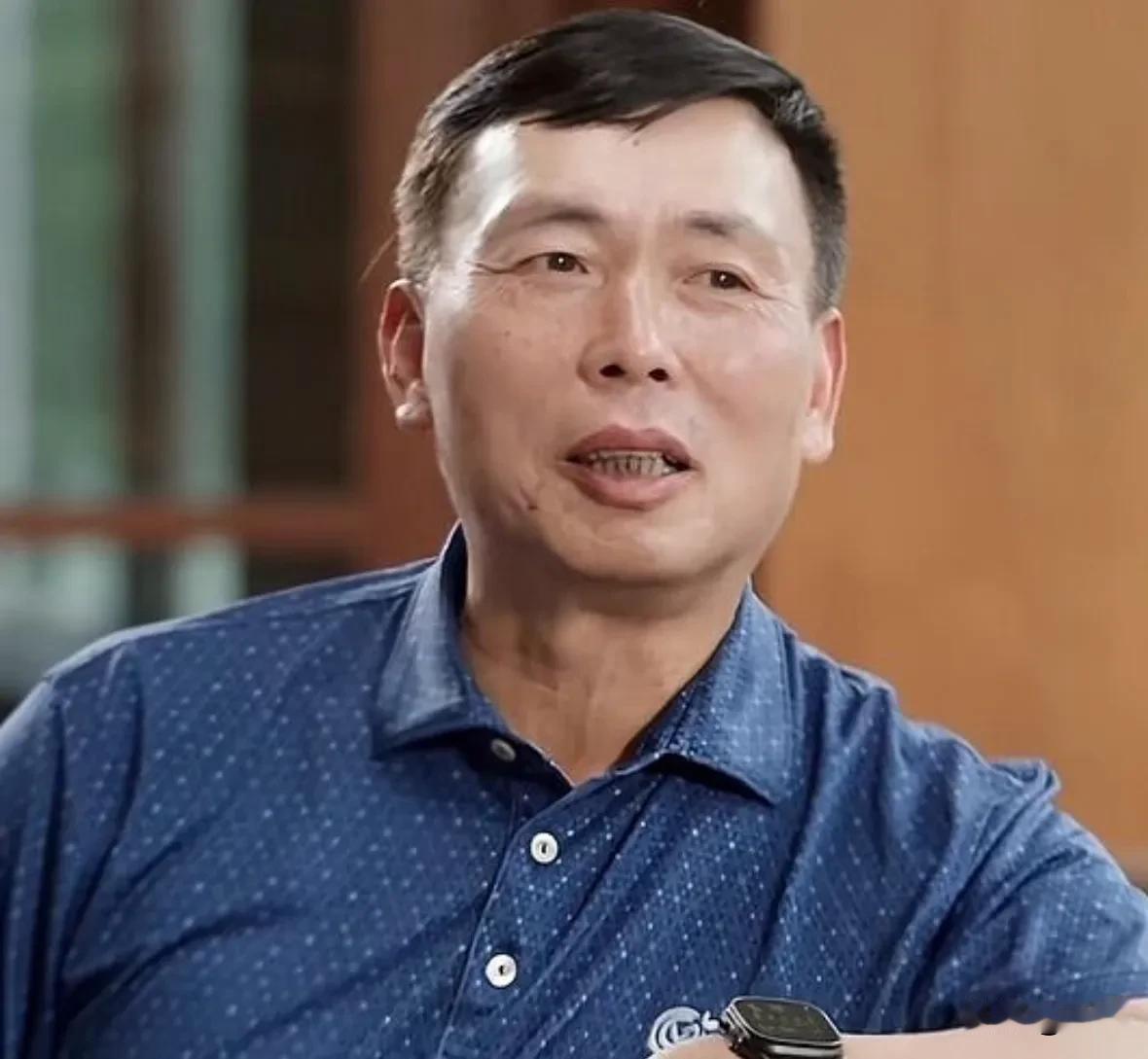 号称中国版巴菲特的段永平，再次加仓了这几年不断下跌的贵州茅台股票。从转变看好买入