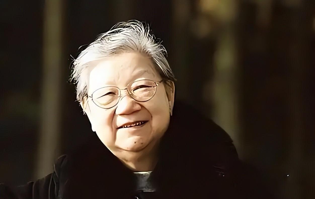 刘思齐去世后执意陪伴杨开慧很多人都有一个固有偏见：女人改嫁，就是彻底放下前