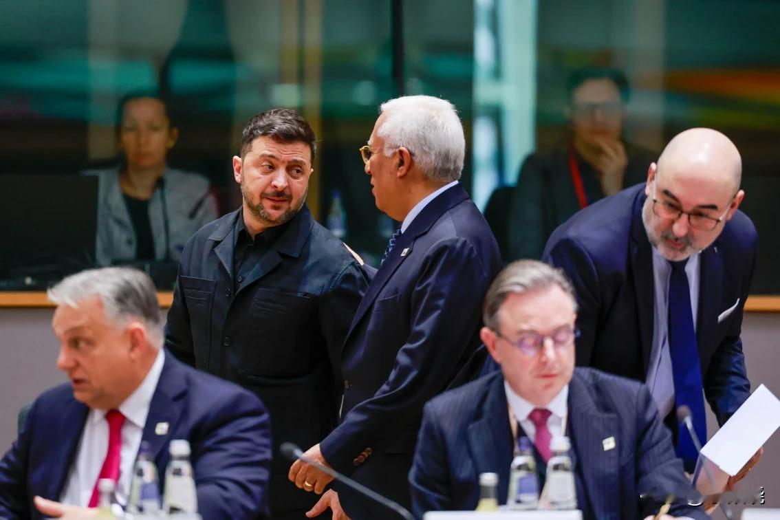 布鲁塞尔消息：欧盟领导人周五同意向乌克兰提供大规模无息贷款，以满足其未来两年的军