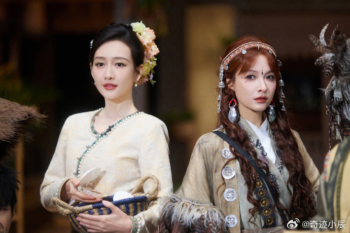 大侦探海妖的秘密望潮屿供奉仪式在即，甄岛主却离奇身亡，神秘海妖传说笼罩全岛，悬