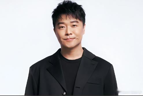 2010年，陈思诚筹拍《北京爱情故事》，来试镜女主的女演员很多，可陈思诚一个也看