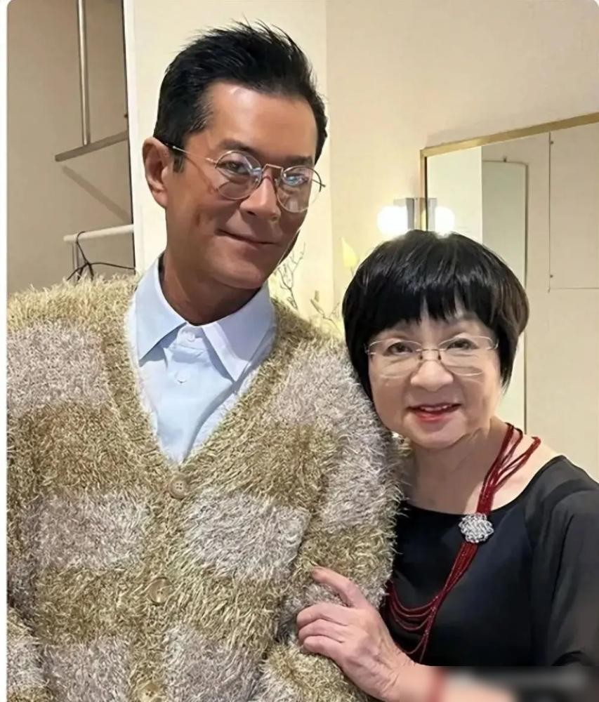 古天乐被追问不娶宣萱。宣萱说，她拍戏时看上的是徐飞。不是古天乐。这话一出来，在场的人都愣住。外人觉得