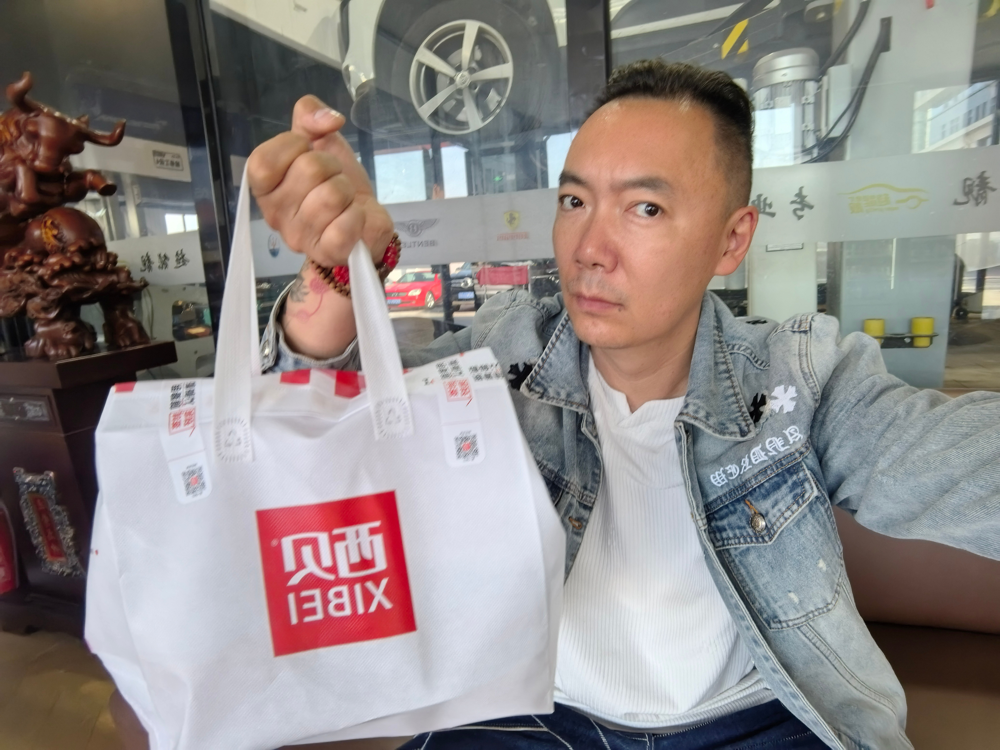西贝今日心血来潮的外卖工作餐，我都懒得拍，因为既不便宜也不好吃！算是最后一次吧