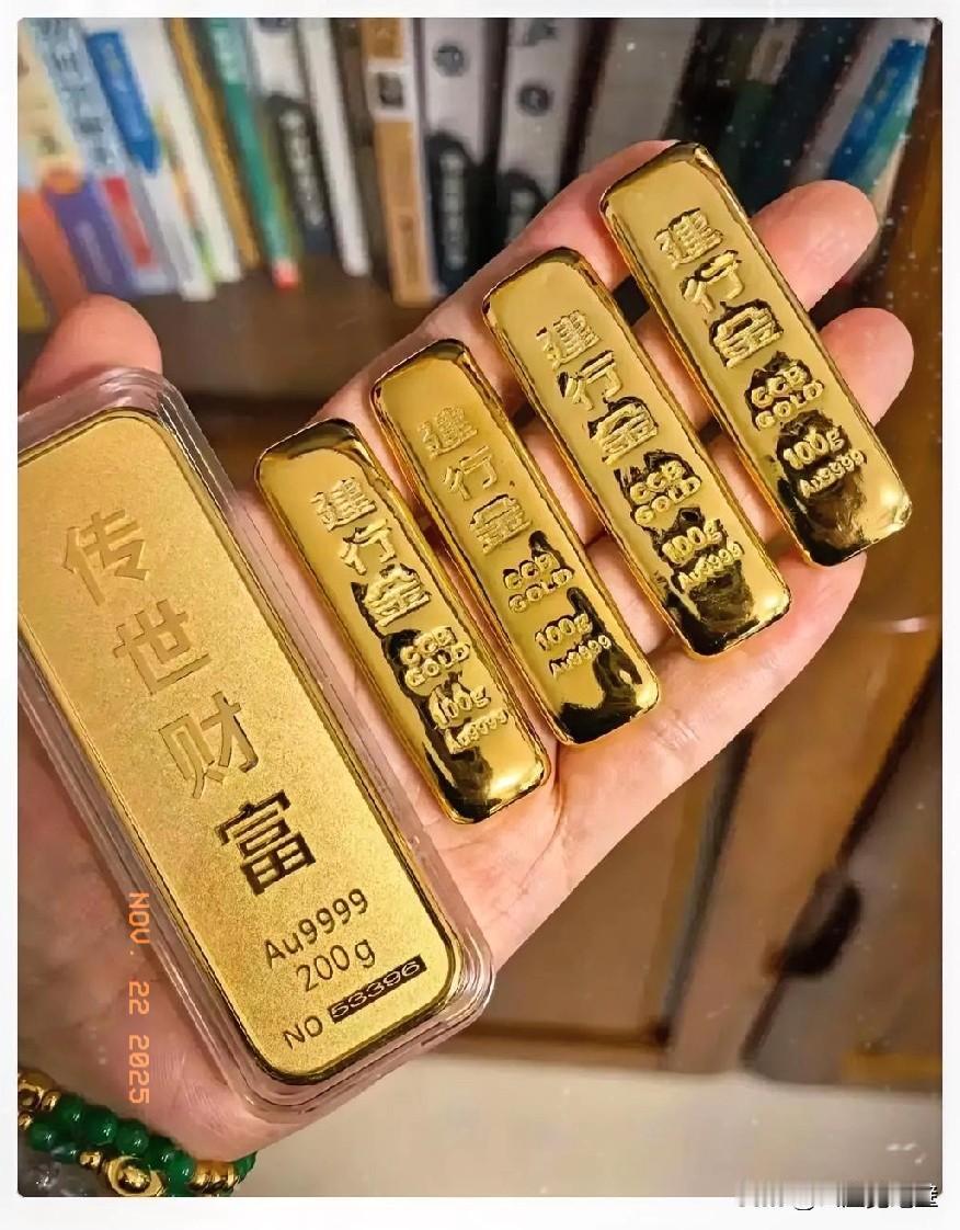 11月22日，金价怕是已经失控了！不是跌到900一克，而是全国各大金店都像