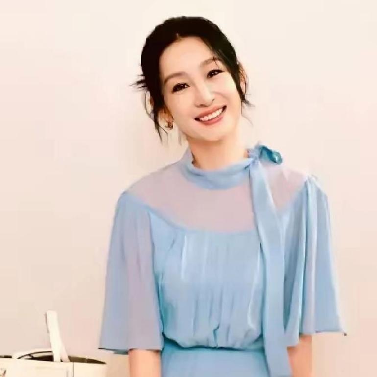 秦海璐护夫发言戳心：好婚姻，无关外貌只看真心别人调侃王新军长相普通，秦海璐