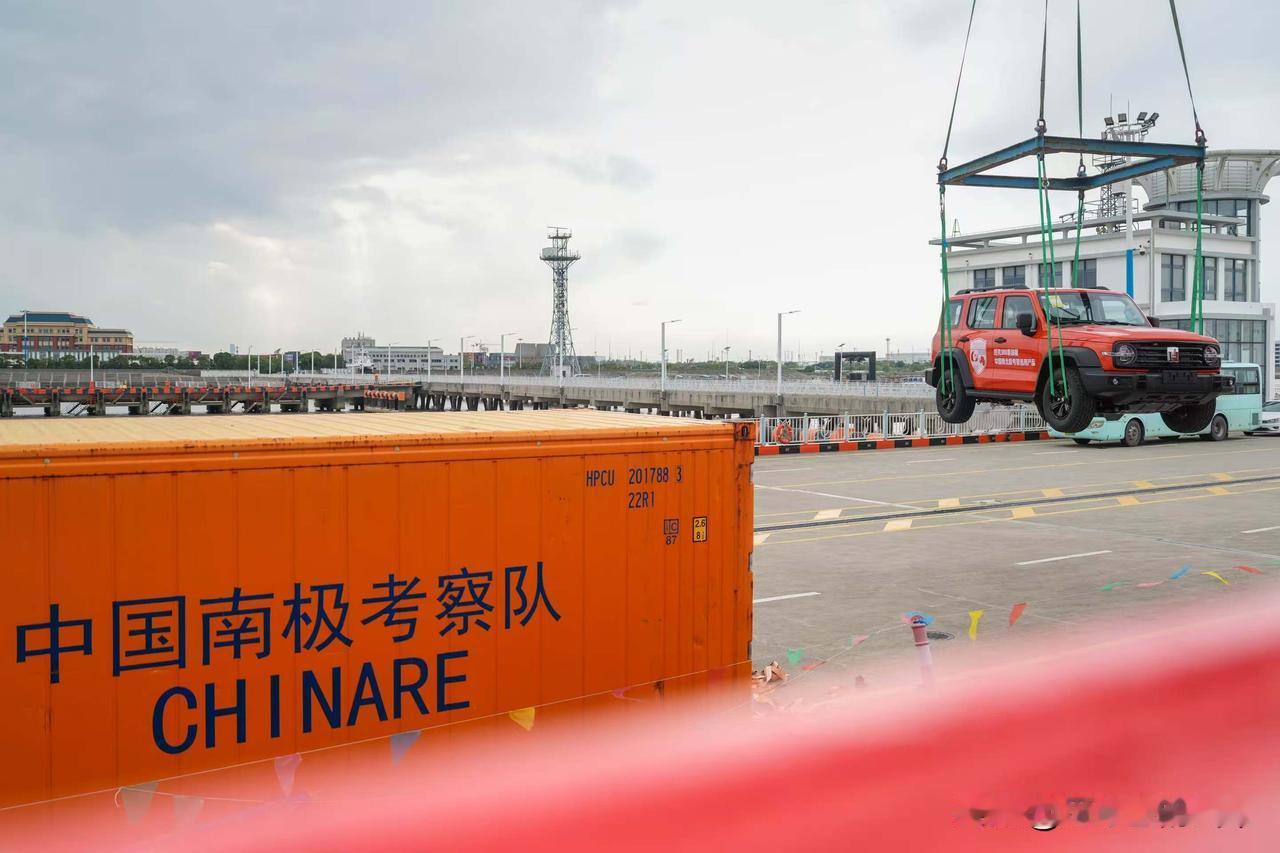 什么事情，值得魏建军亲自出镜感谢呢？不是坦克500的月销量突破7000台，也