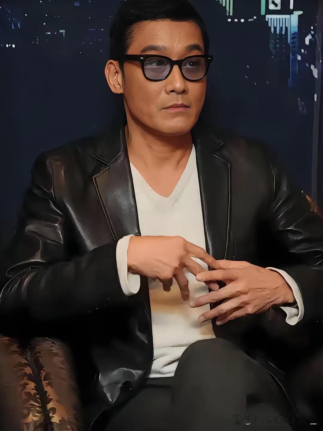 梁家辉这段话，最近又被翻出来刷屏了。视频里他说：“内地的朋友，如果来香港，你们会