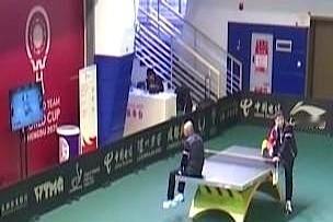 说真的，今天最让我破防的，不是赛场上的输赢。而是一个镜头。一个切到训练馆的，根