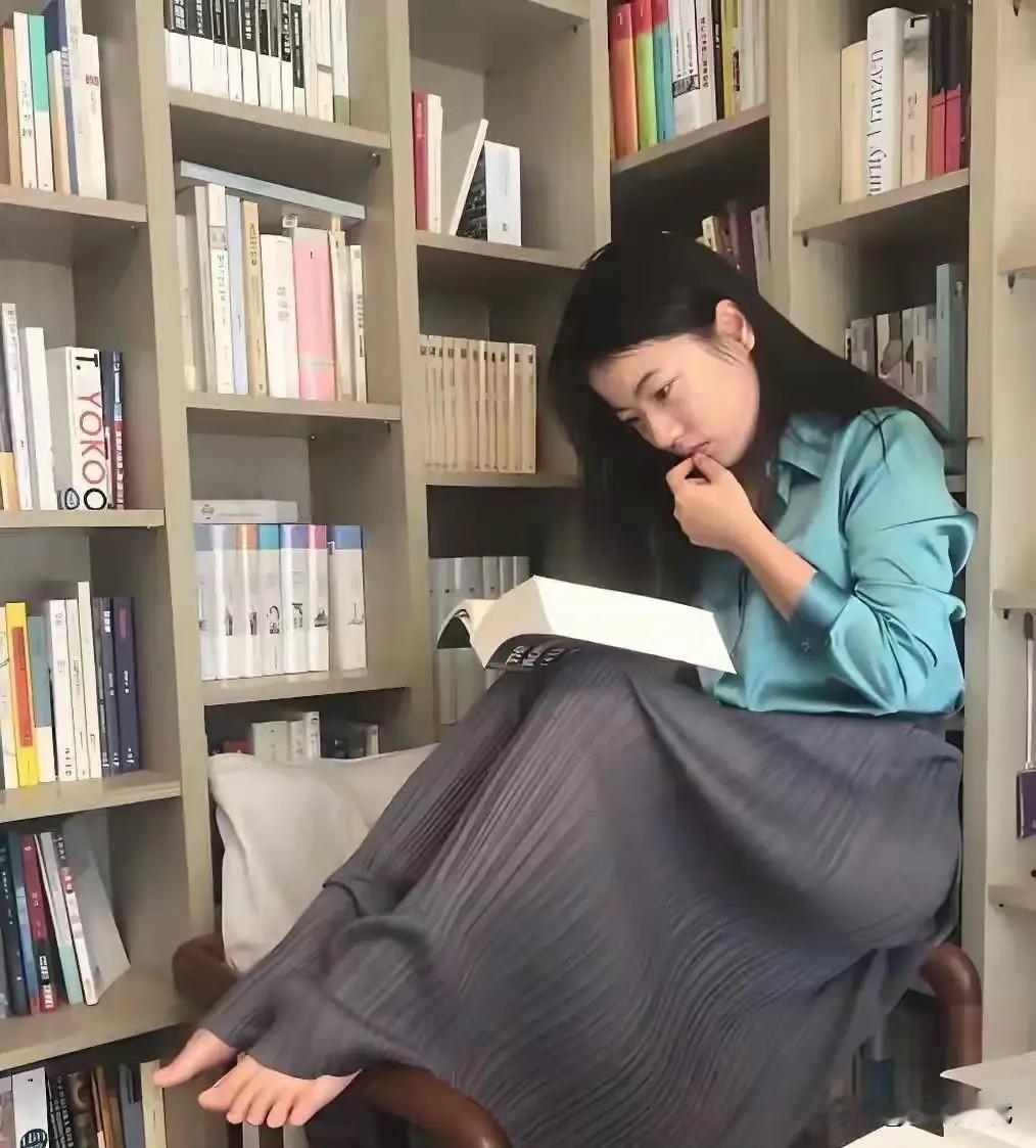 汤家凤教授喊话，彻查蒋方舟关于钓鱼岛言论和侮辱军队等言论。军笑话贴只是并不起眼的