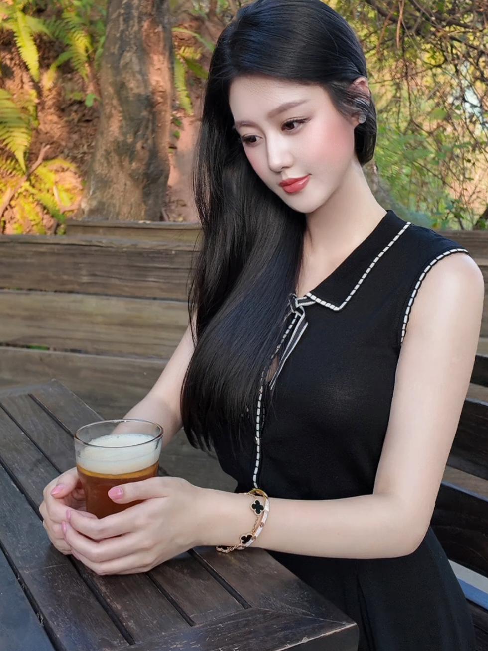 二婚市场最清醒的永远是女人男人总想着找个伴搭伙过日子，有人洗衣做饭，嘘寒问