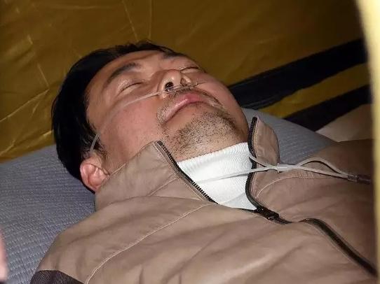 1月21日，韩国最大在野党国民力量党党首张东赫绝食抗议进入第七天，其健康状况急剧