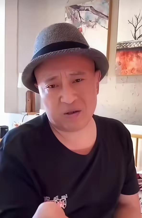 赵四坦言吐露大实话：跟着赵本山拍戏这么多年，在分红上面，徒弟们拿到手的收益并不算