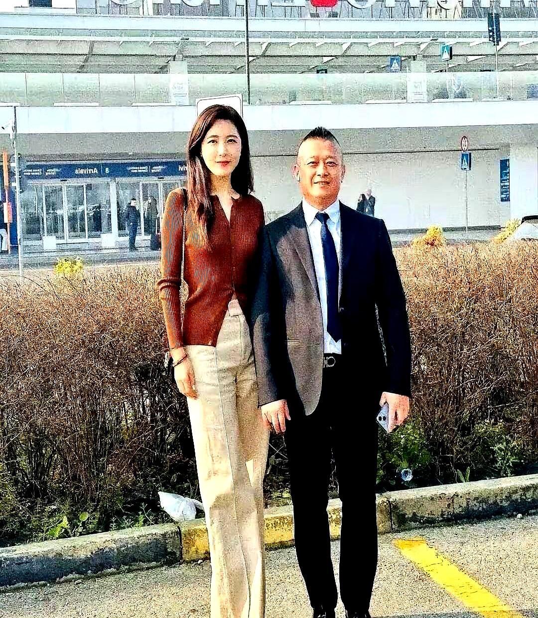 49岁没结婚没生娃，曾黎却活成了全网最想成为的女人。她是中戏96级八大金钗