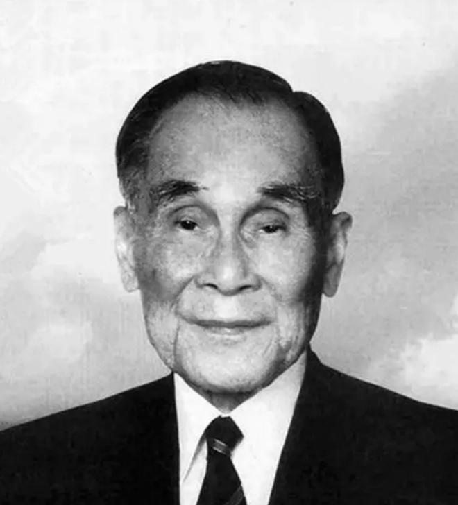 2007年，中国最穷的富豪庄世平，在临终前将自己到的2000亿资产全部捐给国家，
