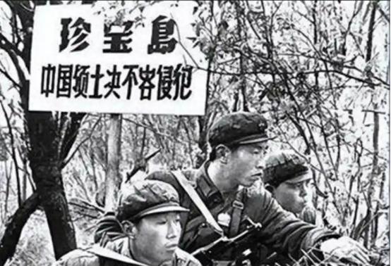 1982年，曾经闻名全国的战斗英雄孙玉国被遣返原籍，从副大军区级干部变成了普通老