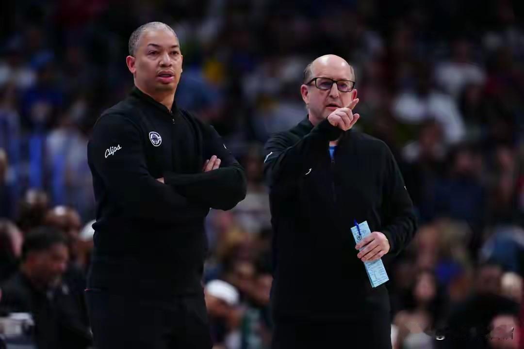 保罗被裁事件仍在持续继续发酵，也不知道老保罗在快船的这段期间到底是得罪了多少人，