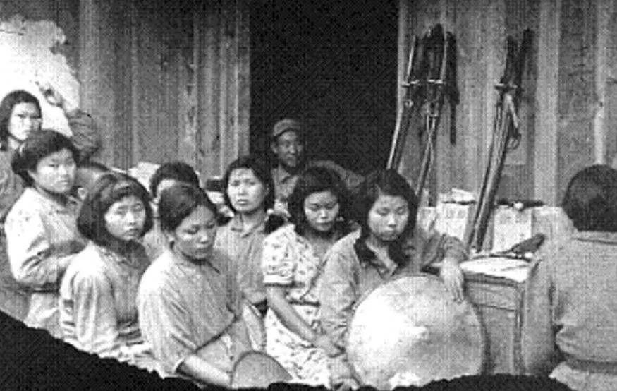 1932年，日本在上海建设了毫无人性的慰安所，并给慰安妇注射了“606药剂”，被