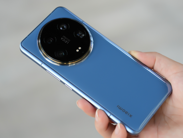 小米再次妥协,16GB+1TB+卫星通信突降1901元,不好卖还能降