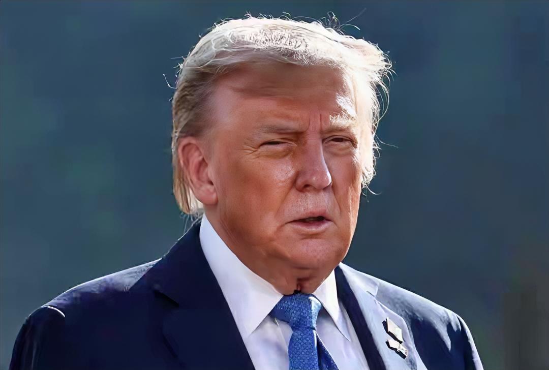 美国陷入了墙倒众人推的局面！特朗普表示：我记下了！继西班牙、土耳其和意大利之后