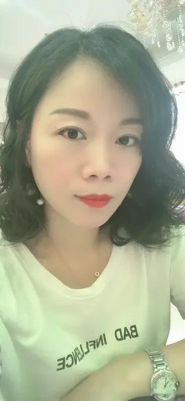 女子买房多年得知客厅上方有座坟刷到成都金堂这条新闻的时候，我浑身鸡皮疙瘩瞬间就