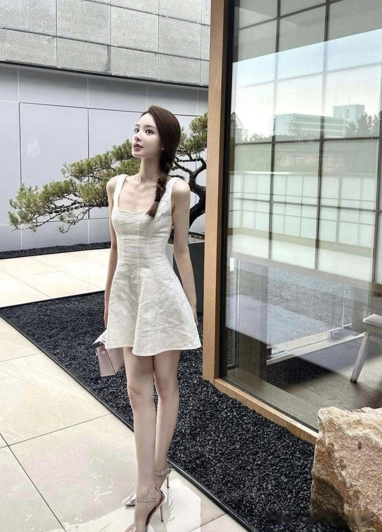这么有气质的女孩，有多少人是想把她娶回家的？