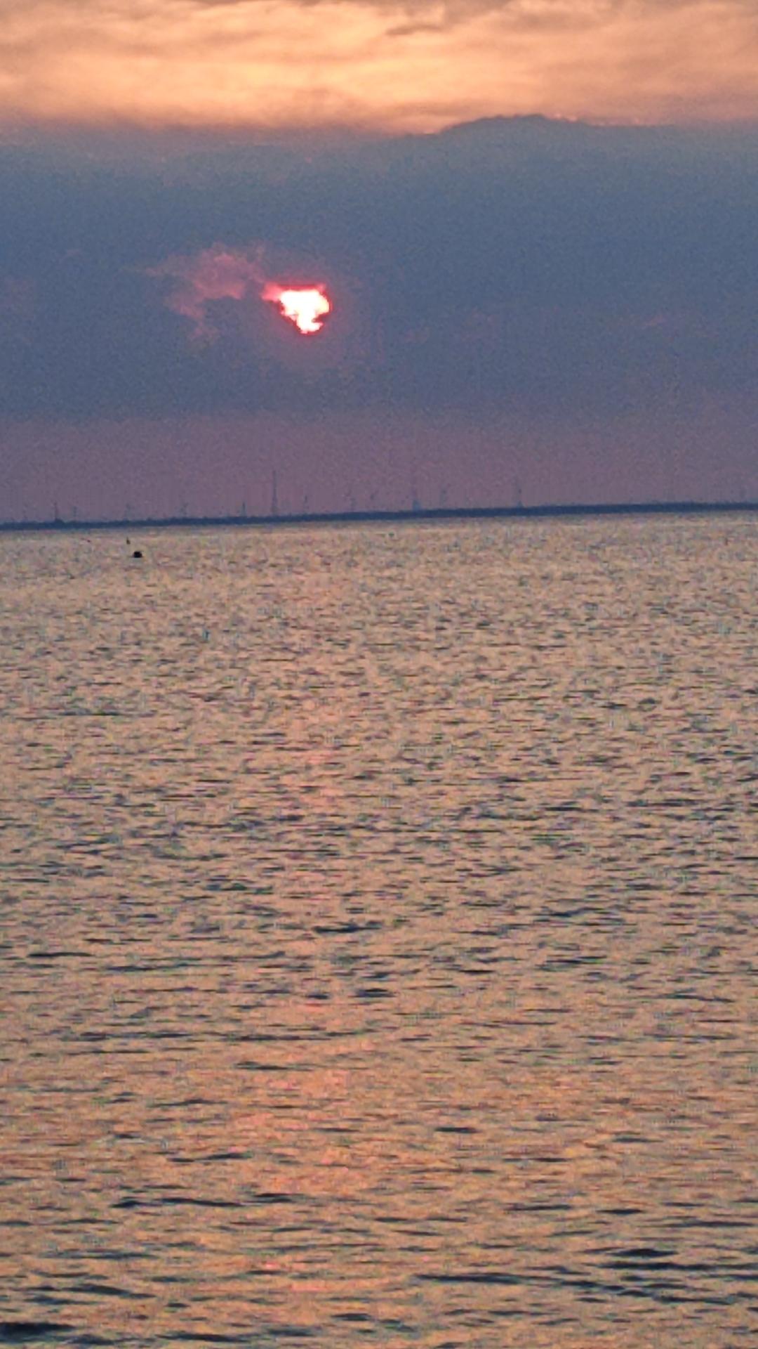 马六甲神话褪色？洋浦港崛起改写东南亚贸易版图新加坡，借着马六甲海峡的便利，