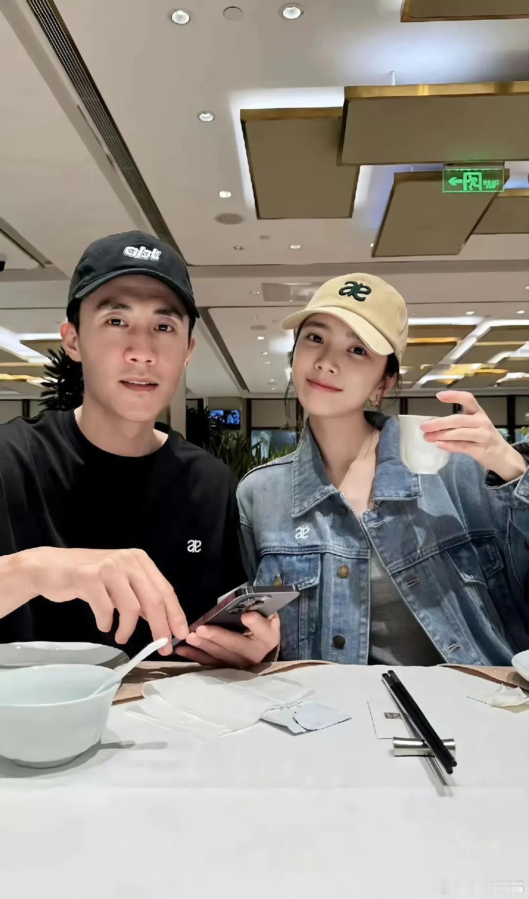 杜淳妻子回应没办婚礼，背后故事令人动容近日，杜淳和妻子王灿再次成为大众关注