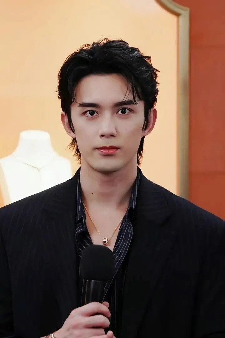 今晚宝格丽直播间的吴磊⌚​​​
