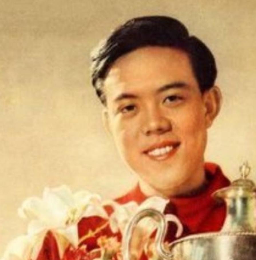 1968年6月21日早上，容国团的尸体在一棵树下被人发现，在他的上衣口袋中，有一