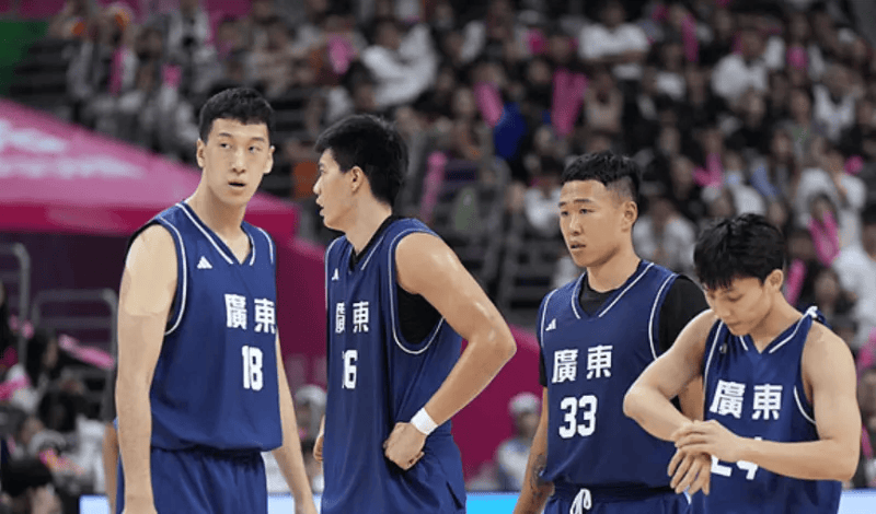 杜润旺: 训练对抗激烈&在急眼边缘, 每次和鹏哥对抗完都道歉