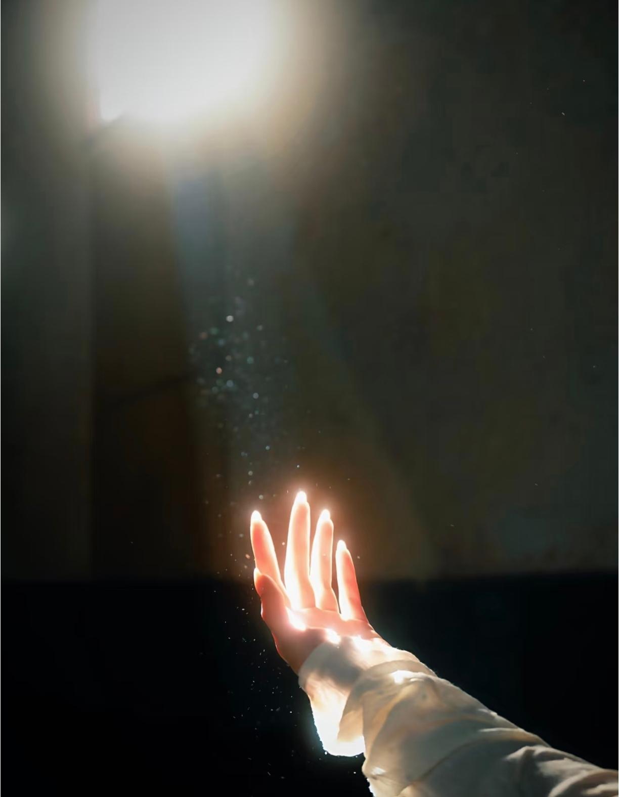 有些人占着茅坑不拉屎结果生孩子不管孩子也不给钱养孩子关键还不离婚整天一副