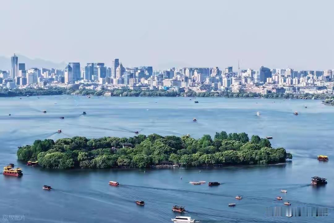景区变穷了，城市却赚翻了！杭州靠一个免费的湖，年入三千多亿全国很多景区还在拼