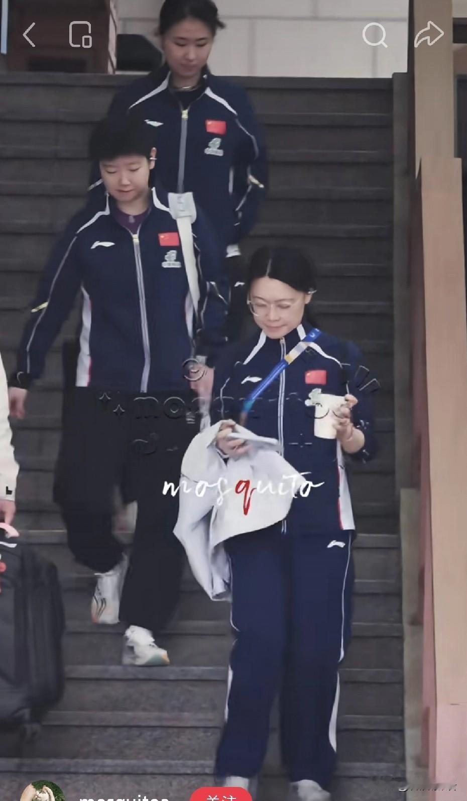 莎莎和蒯曼已经对练上了。今天一大早莎莎吃完早饭就从酒店出发了，朱梓予妹妹每天都