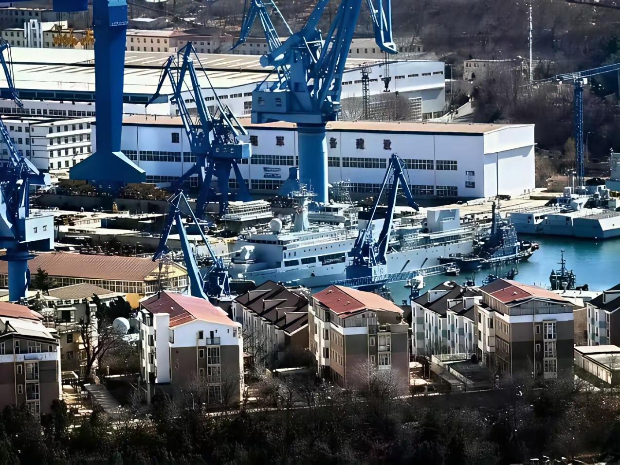 155毫米舰炮曝光，对我们来说是里程碑的进步。与130毫米比起来，我们全新的15